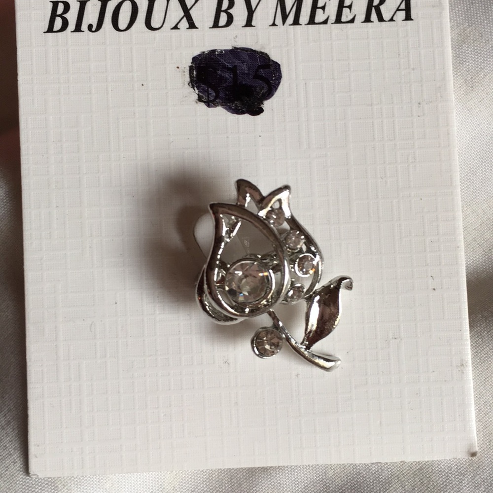 silver rose pin/brooch
